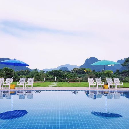 Simon Riverside Hotel Vang Vieng Exterior foto