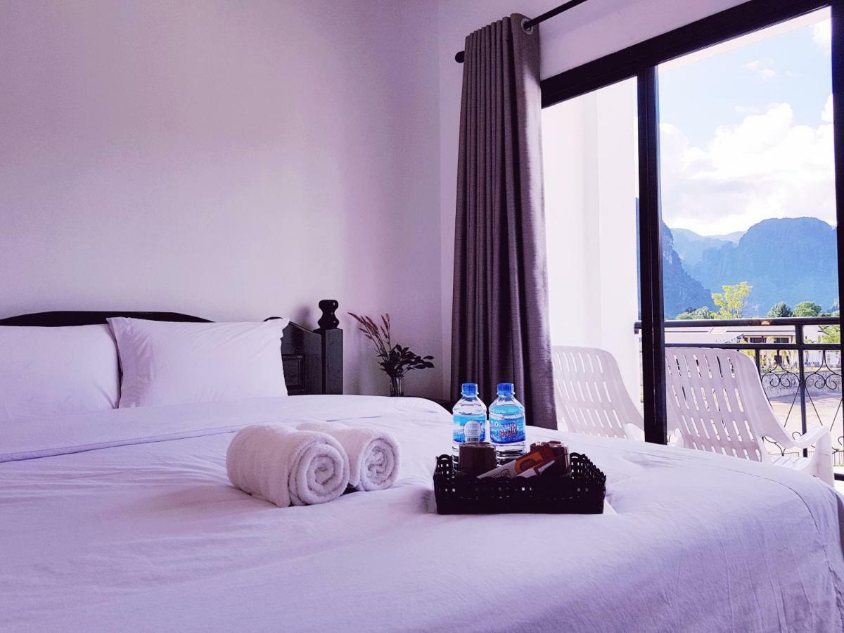 Simon Riverside Hotel Vang Vieng Exterior foto